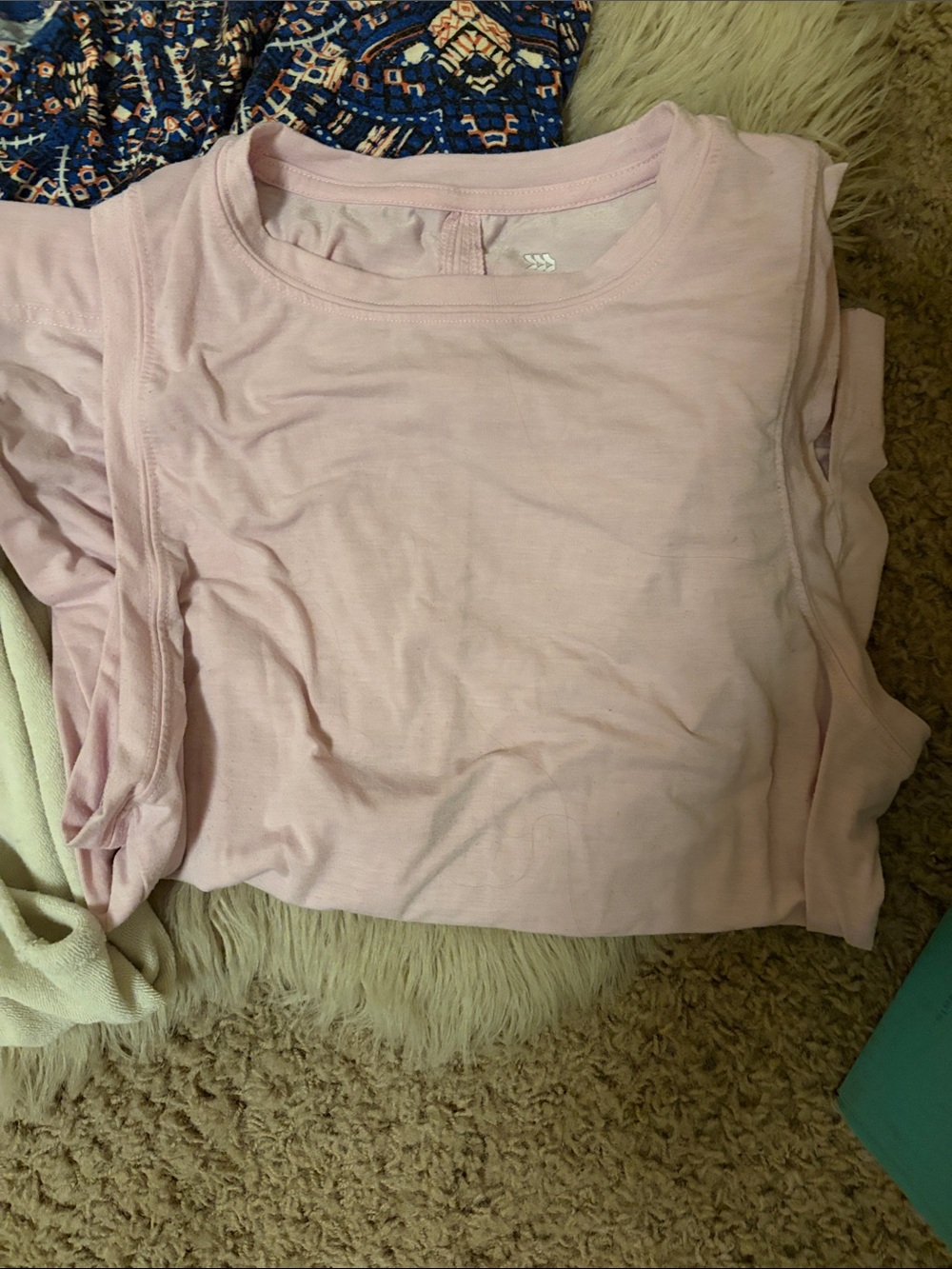 Size Small Tank Bundle - Picture 4 of 5